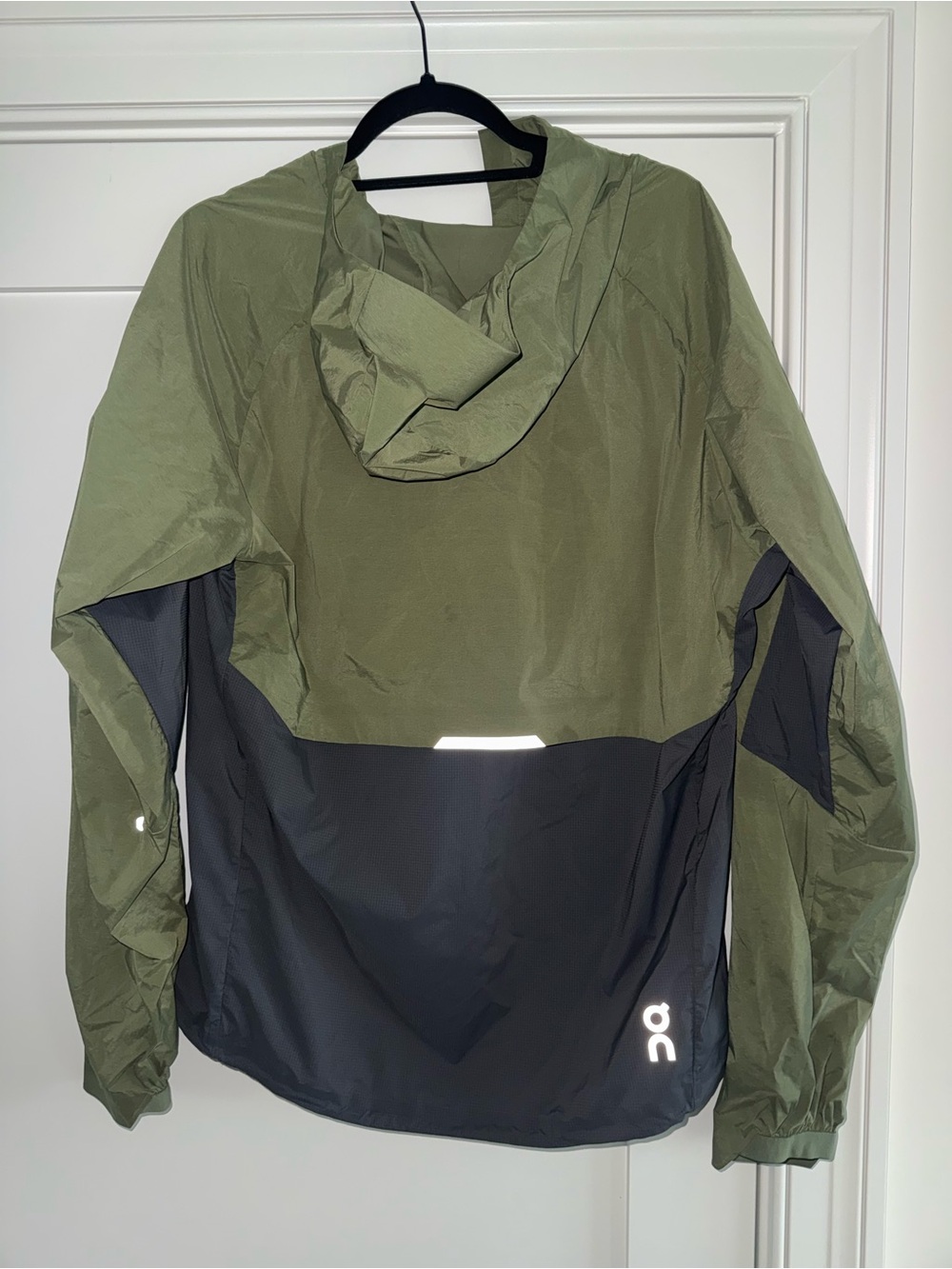 On Running Lightweight Olive Green and Black Running Core Jacket - Picture 2 of 4